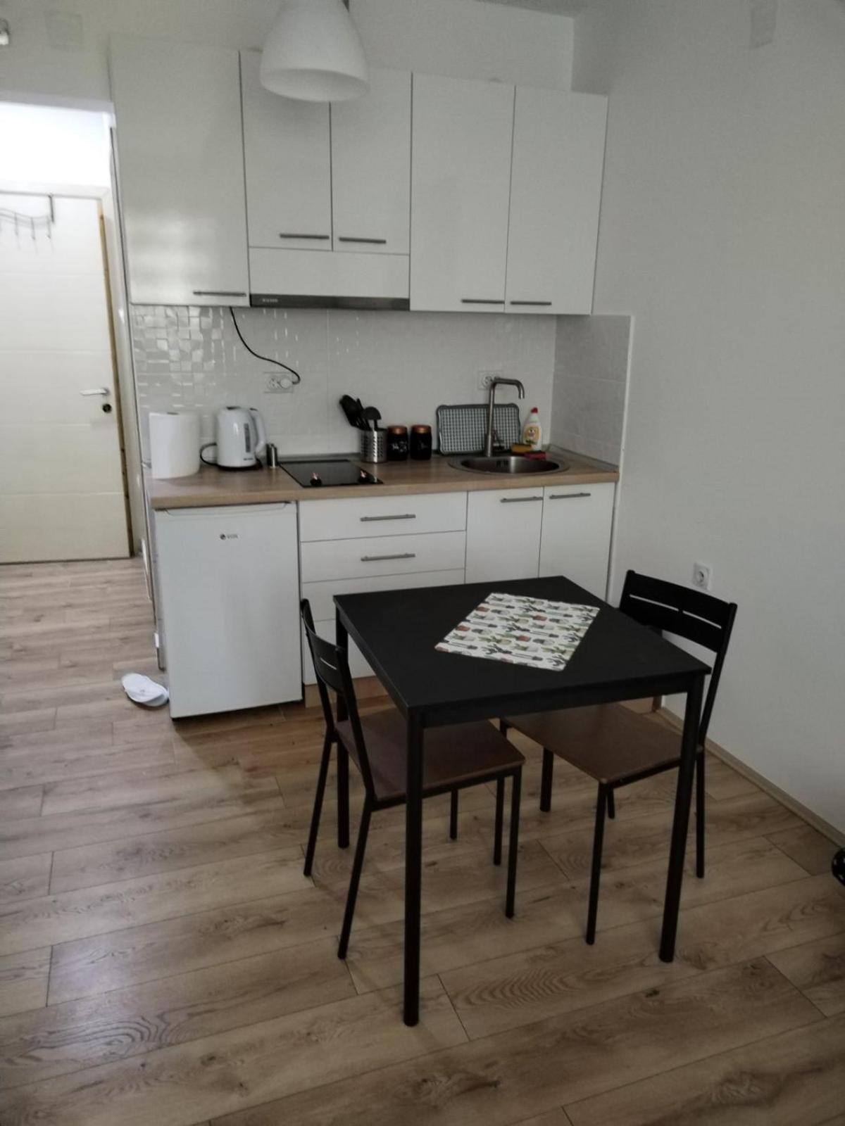 V & V Studio Apartments Ni 部屋 写真